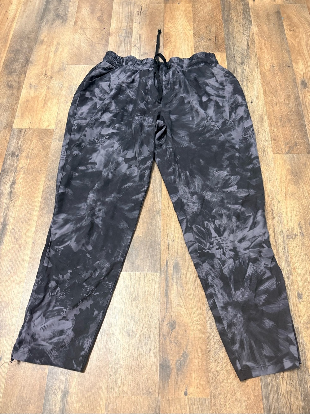 J. Crew Black & Charcoal Floral-Print Drawstring Joggers